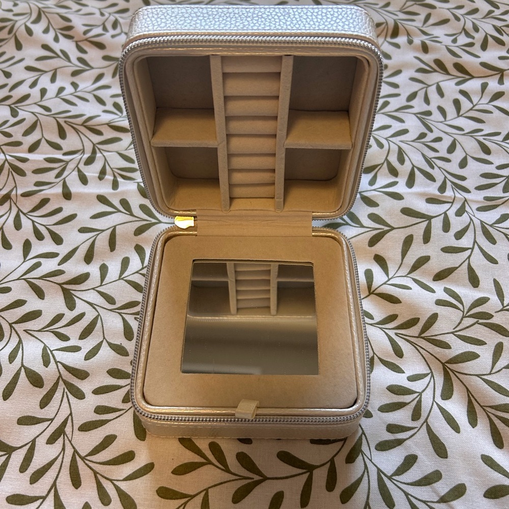 Compact Beige Jewelry Box with Mirror